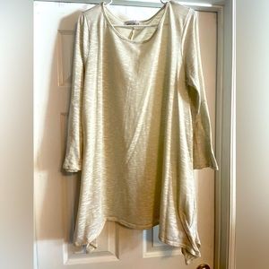 Hotginger Cream and Gold Tunic size 1xl